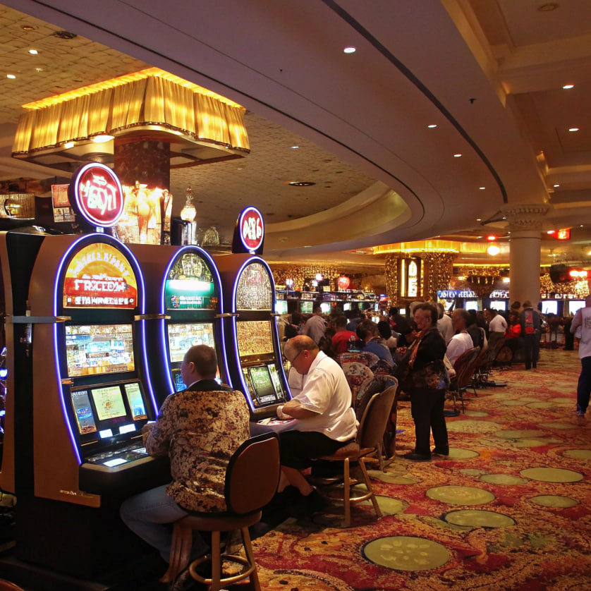 dj5-Game-Slots